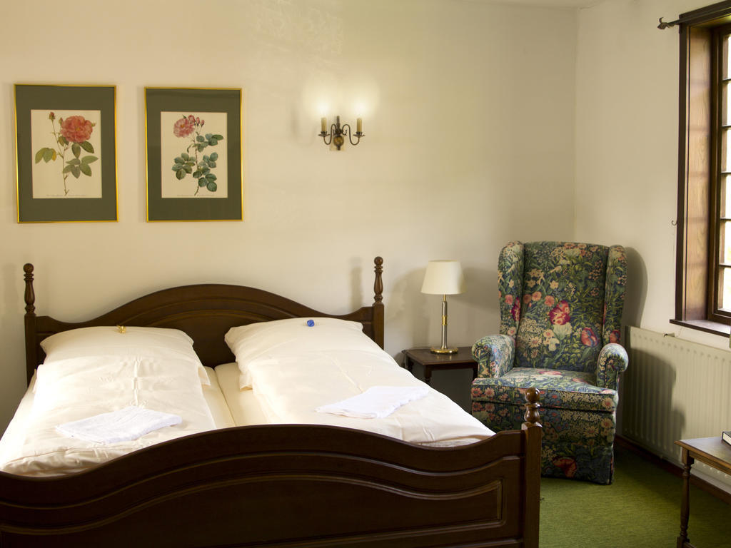 Hotel&Restaurant Gut Hungenbach Kürten Zimmer foto